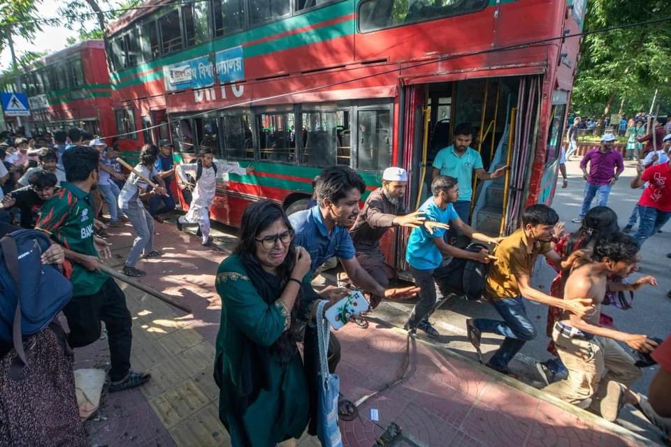__nojams___'s tweet photo. #SaveBangladeshiStudents  
#Save_Bangladeshi_students 
#SaveBangladeshStudents https://t.co/lEbgVbzdXN