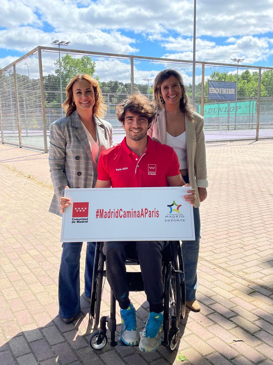 Fundación Madrid por el Deporte (@madridxdeporte) on Twitter photo ¡Ya es oficial! 🎊🎊🎊
¡ <a href="/DaniCaver/">Daniel Caverzaschi</a> formará parte del equipo paralímpico español de #París2024 en tenis en silla de ruedas! 🎾🎾🎾
El madrileño afronta sus cuartos Juegos.
Como embajador del proyecto #MadridCaminaAParís no podemos sentirnos más orgullosos. ¡Ya es oficial! 🎊🎊🎊
¡ <a href="/DaniCaver/">Daniel Caverzaschi</a> formará parte del equipo paralímpico español de #París2024 en tenis en silla de ruedas! 🎾🎾🎾
El madrileño afronta sus cuartos Juegos.
Como embajador del proyecto #MadridCaminaAParís no podemos sentirnos más orgullosos.