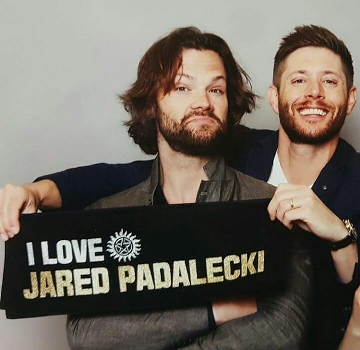 NORA_90eg's tweet photo. Happiest Birthday to the most amazing human being ever 😍 We really are glad &amp; thankful that you're in our lives @jarpad ❤️❤️❤️ 
Thank u 4 being you with your big beautiful heart &amp; your pure &amp; precious soul 🥰🥰 
#WeLoveYouJaredPadalecki 
#Jaredweek
#HappyBirthdayJaredPadalecki https://t.co/3RjByfapUY