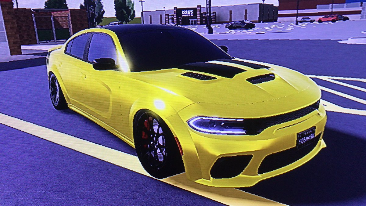 KingWolfRich1's tweet photo. Dodge Charger HellCat Daytona SRT Remodel Yoo!!! GoldYellow That’s Color Together #RobloxGreenville #DodgeChargerHellcatDaytonaSrt #Roblox #MoporNoCars #ReModel #GoldYellow https://t.co/GEoxYmmC36