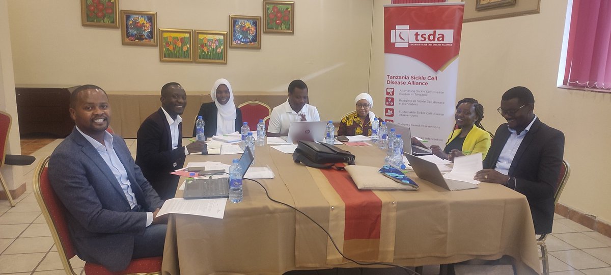 ElishaOsati's tweet photo. Today we teamed up with @nnhf_haemophilia to supercharge the @TSDA_TZ through  a workshop that marks a turning point in the fight against Sickle Cell Disease and the strategic engagement of sickle cell communities that @TSDA_TZ works with.#VunjamduarawaSikoSeli#
@wizara_afyatz https://t.co/pBuwIq2fq2