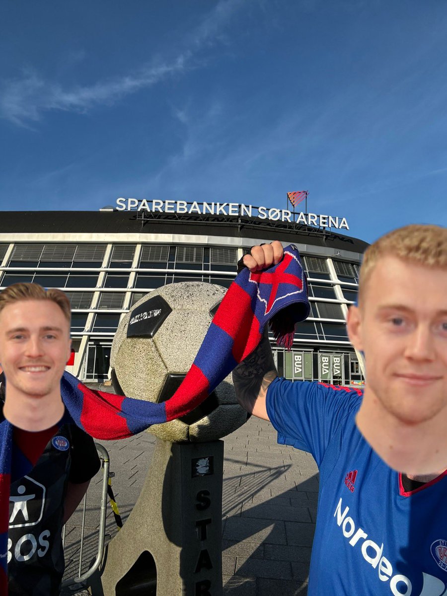 Intility til SSA ✅ 357km senere, ødelagte knær, slåsskamp med autovernet og mange regnvåte stickers- er man endelig her og klar for match! Ses på puben og kamp! #ærevære #utpåtur- alt for Vålenga⚽️☀️