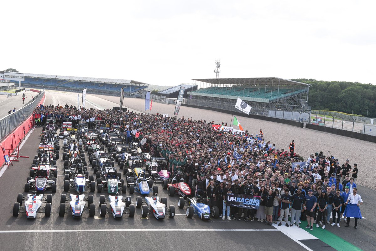 Ladies and gentlemen, the grid of Formula Student 2024 and you all look amazing #formulastudent #fs2024