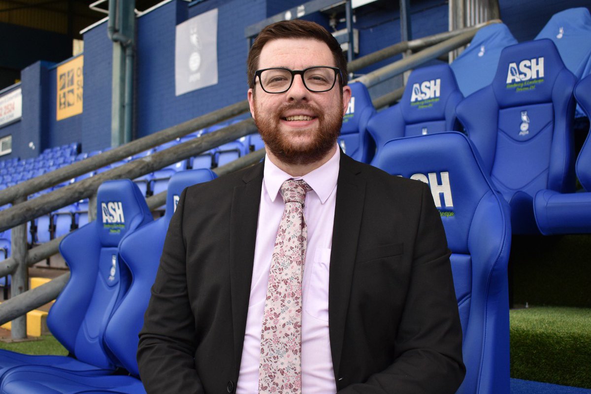 DSHarris_94's tweet image. 𝗡𝗲𝘄 𝗰𝗵𝗮𝗹𝗹𝗲𝗻𝗴𝗲 𝗮𝘄𝗮𝗶𝘁𝘀… ⚽️ 

Delighted and very proud to have been appointed 𝐻𝑒𝑎𝑑 𝑜𝑓 𝐶𝑜𝑚𝑚𝑒𝑟𝑐𝑖𝑎𝑙 / 𝐵𝑢𝑠𝑖𝑛𝑒𝑠𝑠 𝐷𝑒𝑣𝑒𝑙𝑜𝑝𝑚𝑒𝑛𝑡 𝑀𝑎𝑛𝑎𝑔𝑒𝑟 at @OfficialOAFC.

My boyhood club. A club saved by a local family. Steeped in history with…