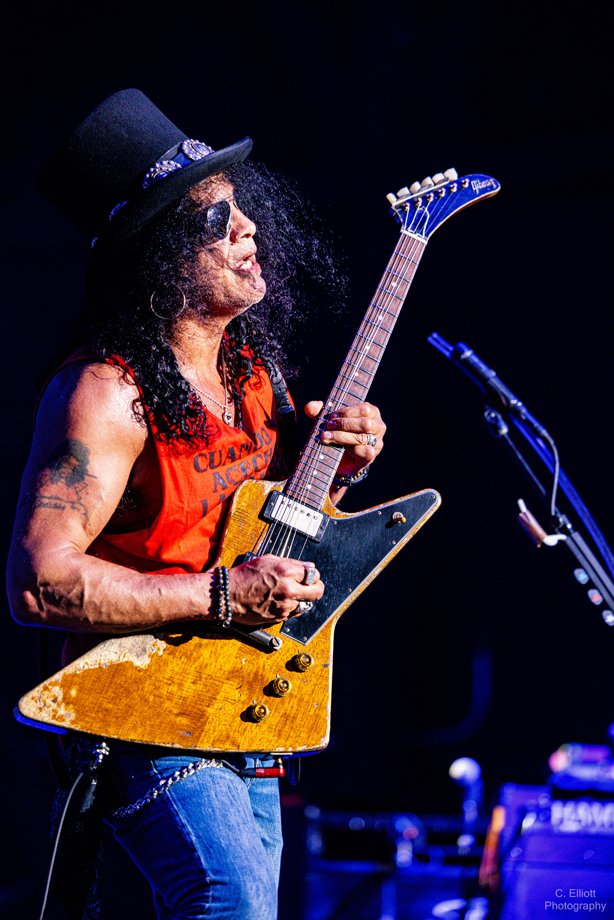 SlashArmy_ARG's tweet photo. ⚡ Slash's Blues Ball en Tucson, AZ 🇺🇸 | 14/07/24
📸: C. Elliott
• • •
#slash @slash #slashsbluesball #orgyofthedamned #avaamphitheater #serpentfestival https://t.co/iY0g4vURNZ