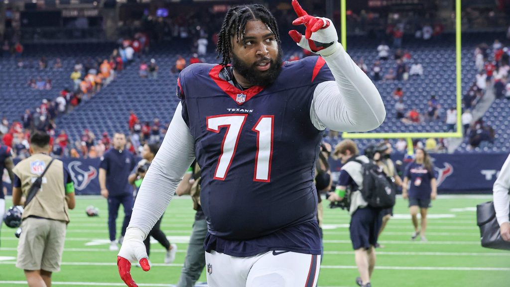 Texans OT Tytus Howard returns to practice on day 1 of training camp texanswire.usatoday.com/2024/07/19/tex… #htown #texans