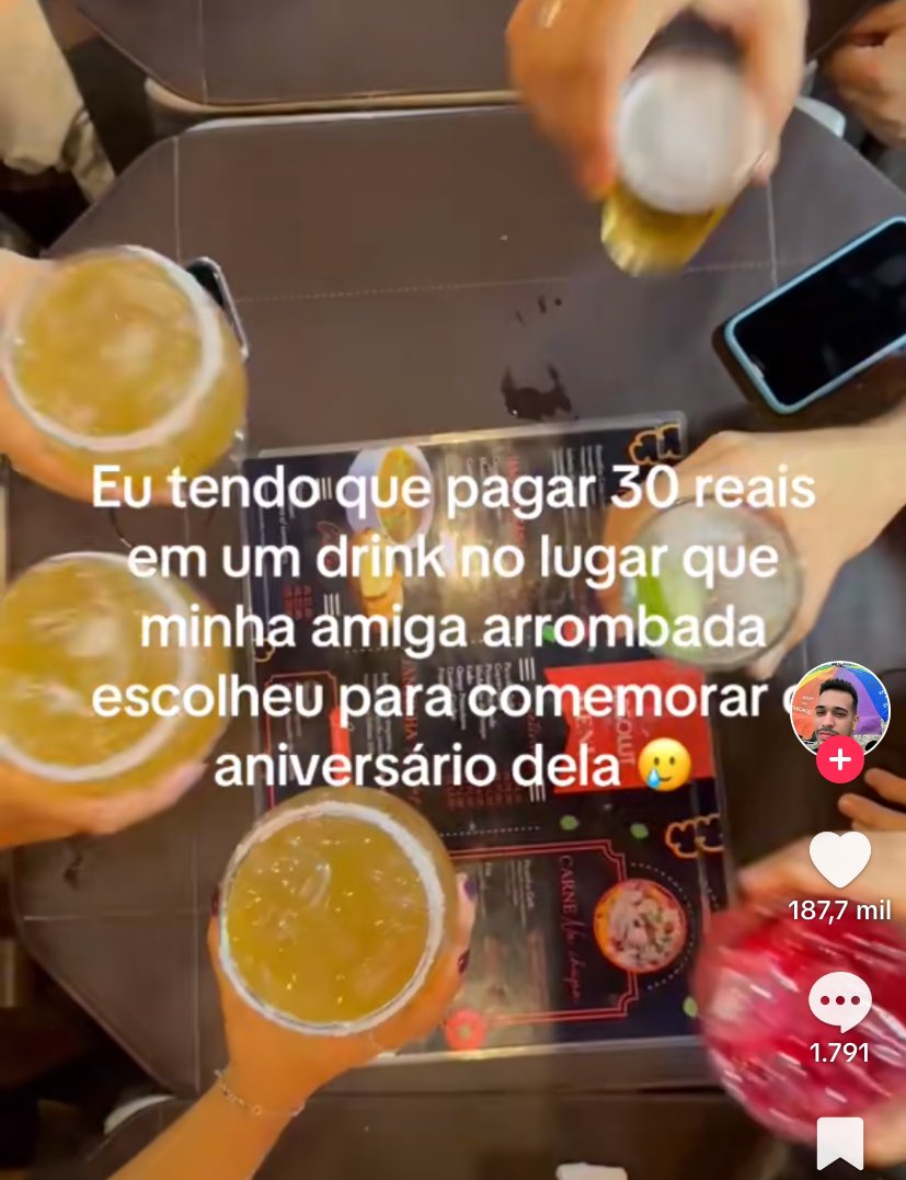Itspedrito's tweet photo. é pessimo quando você paga e ainda nem tao bom https://t.co/xWs8Z96E4p