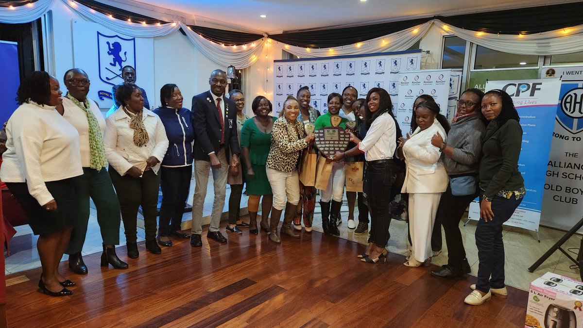 AHSOBC's tweet photo. Interschool Challenge Shield Winners - Alliance Girls High School
@AGHSAlumni
#FairwaysForChange
#WalkInTheLight
#StrongToServe https://t.co/0rQPcbn2pP