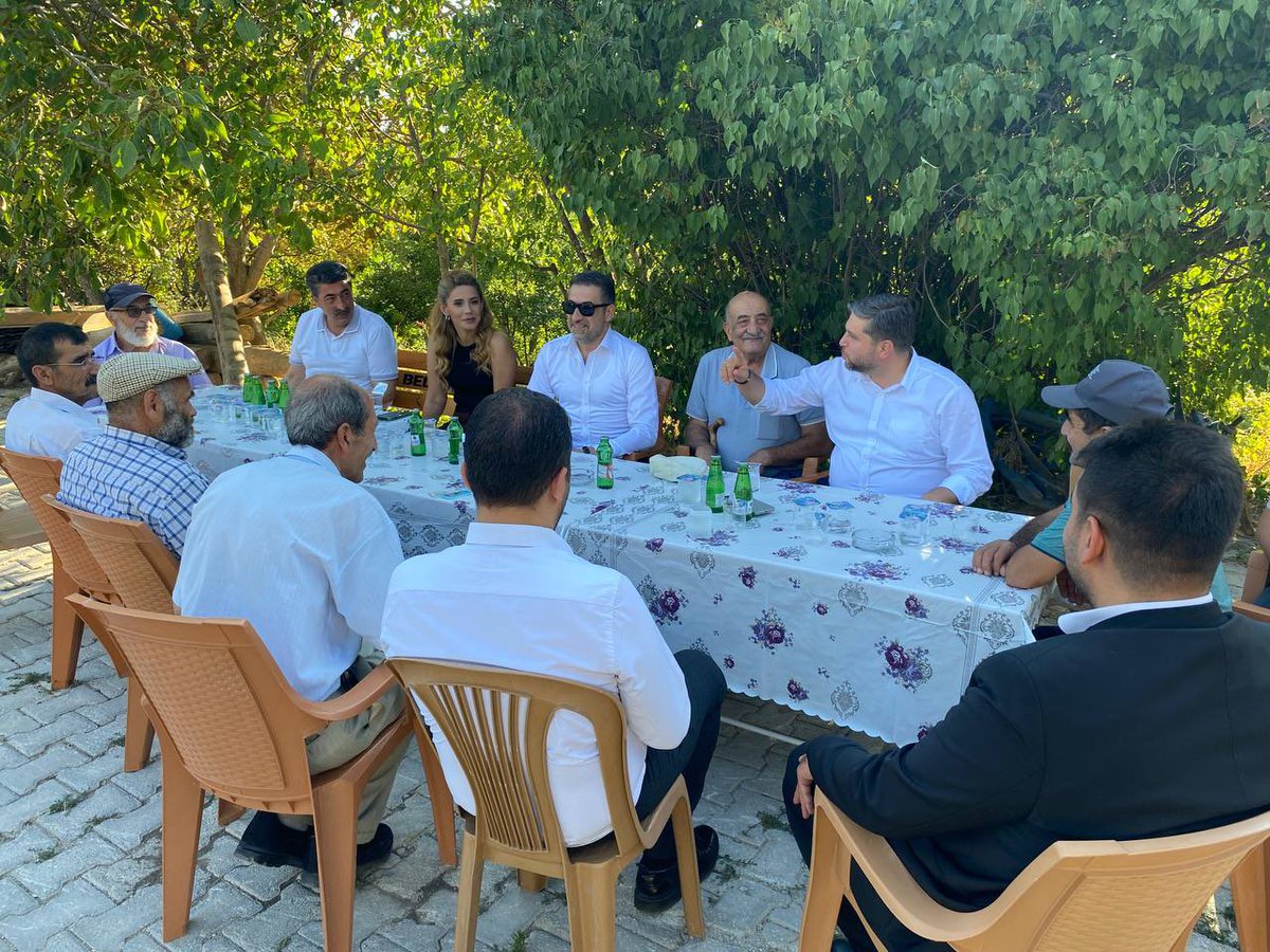 Yedigöze mevkiinde sit alanı olan ve doğal kaynak sularının bulunduğu mevkide, dinamitle patlatma yapılan kalker ocağı çalışmalarının durdurulmasını talep eden Sugöze Muhtarı Seda Gündoğan'ın sosyal medya üzerinden yaptığı çağrıya Milletvekili Nazırlı yanıt vermişti. Nazırlı