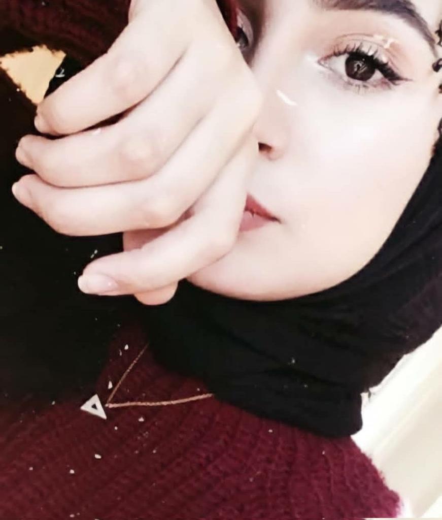 alymnbnt733's tweet photo. مساء الخيرات 
يعو بس لو احصل شخص جاد ويوقف معي اقسم بالله لا اخليك اسعد انسان في العالم 
#وريحهمممم  😋😋 https://t.co/bqMgPALcgU