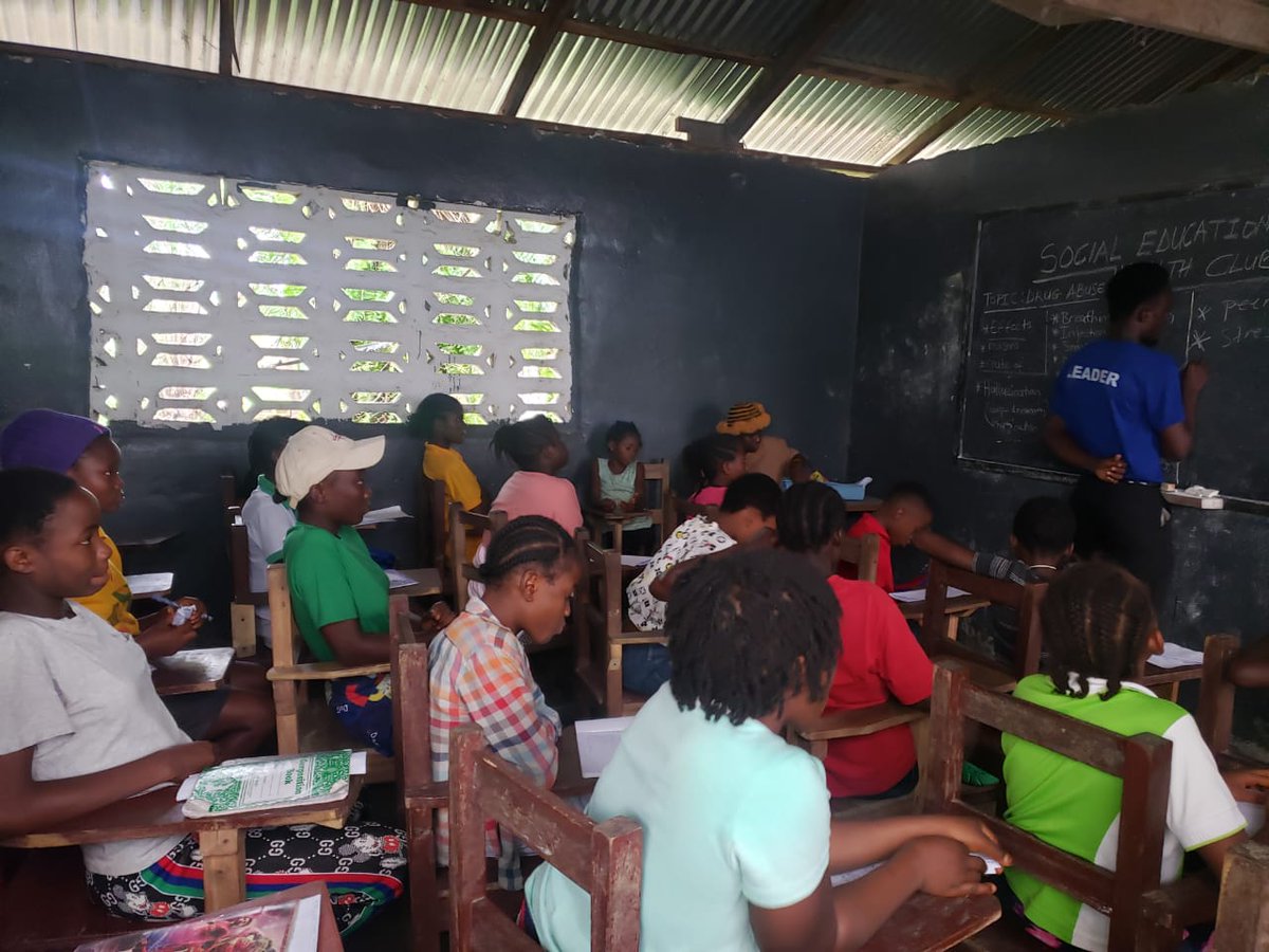 ActionChangeLIB's tweet photo. It was an intensive but interactive learning session yesterday with some adolescents in the Police academy comm. on Drug Abuse.
Thanks to the  Social Educational Initiative - SEI  for affording us the opportunity to have conversations with the adolescents of the police academy https://t.co/quiiqfQIhA