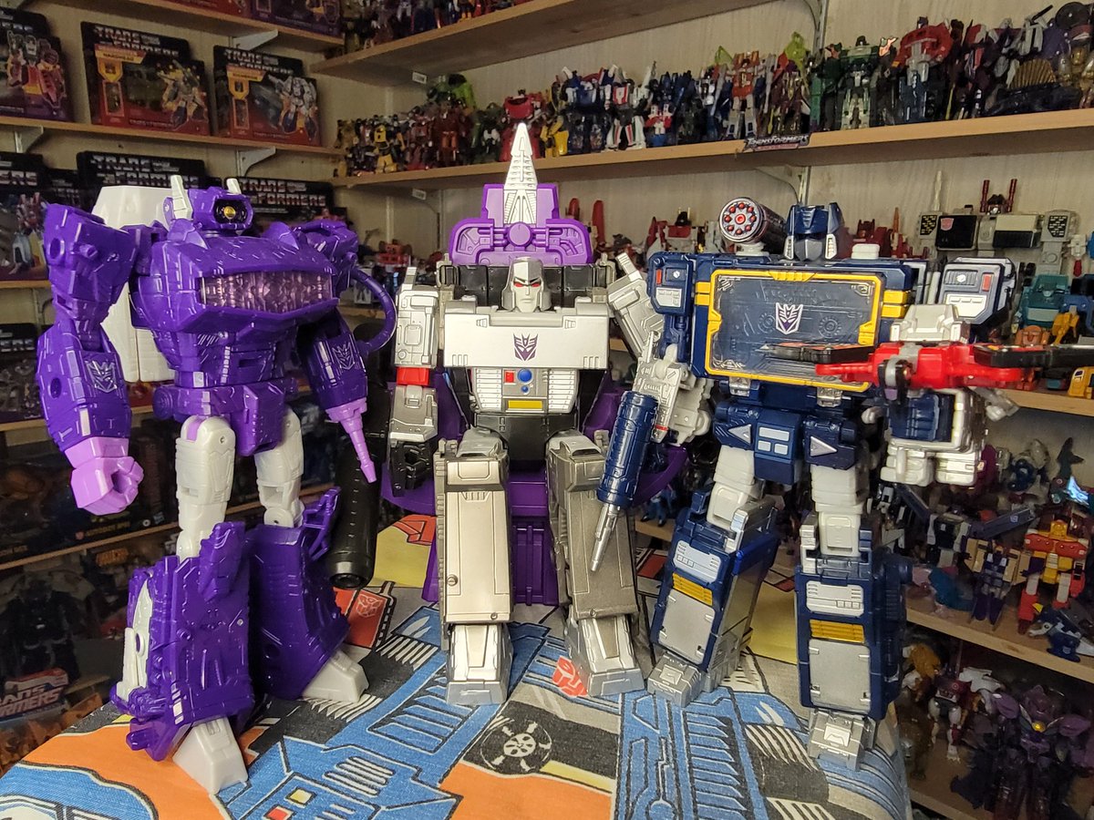 cracktasticpod's tweet photo. Trilogy of terror!!

📷: Shockwave, Megatron, Soundwave &amp; Laserbeak

#CracktasticPlastic #transformerfriday #transformers #Takara #NemesisBridge #collectthemall #thrillofthehunt #toner #toypodcast #thePFPN 

Listen &amp; subscribe at https://t.co/eOzPzkizeI https://t.co/lTIDyYPWaF