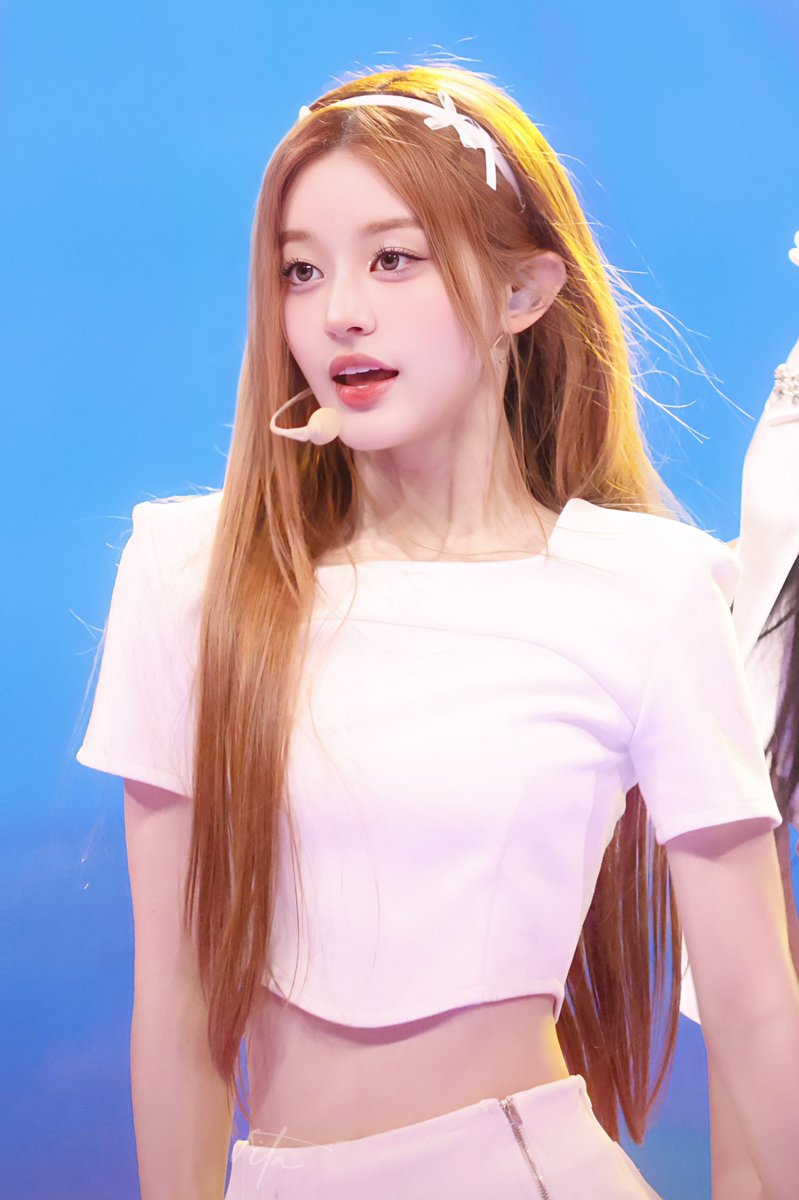 Vvv1taa's tweet photo. 240719

#민주 #MINJU #아일릿 #ILLIT https://t.co/ehvBwnb371