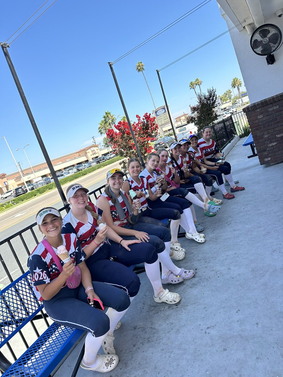 Another great team effort today as the girls beat Rise A3 7-1 to finish 3-0 in double elim play in the Gold Bracket at TC World Series in San Diego. <a href="/TessMiller2025/">Tess Miller</a> and <a href="/rileybowman2025/">Riley Bowman</a> combined on a 3 hitter.  The bats showed up again with 12 hits. Great day for ice cream!