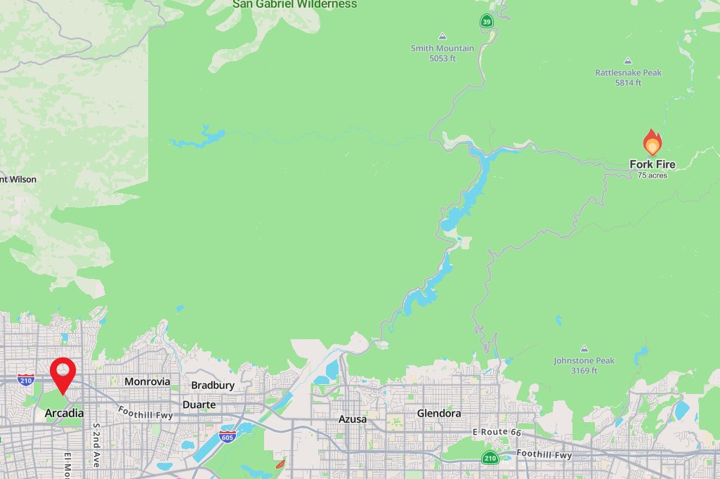 ArcadiaCAgov's tweet photo. @Angeles_NF firefighters are currently responding to the #ForkFire, located in the East Fork area of the Angeles National Forest in Glendora.

Although smoke is visible from the Arcadia area, please be assured that the fire is still far from the City of Arcadia. https://t.co/fYQabNccwX