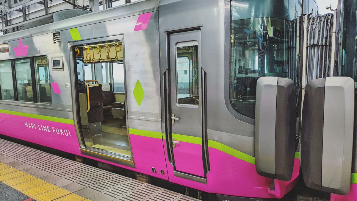 loove_nagano's tweet photo. #福井駅 #福井駅西口恐竜広場 #ハピラインふくい #北陸新幹線 #恐竜広場 #恐竜モニュメント #恐竜博士 #恐竜 #福井市 #福井 #fukuistation #dinosaursquare #hapilinefukui #hokurikushinkansen #dinosaur #fukuicity #fukui https://t.co/U1MrA0jq0Z