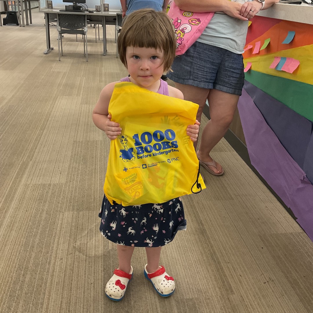 SLCL's tweet photo. Nice job Tilly! She completed the 1000 Books Before Kindergarten program at the Parkview Branch and took home a prize bag! https://t.co/cSLS0aVV8I #earlyliteracy #superreader https://t.co/GUpYI3AoGW