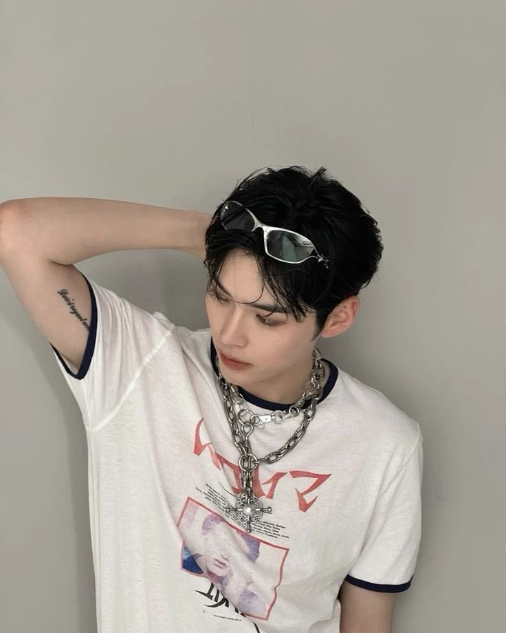 strzcode's tweet image. ͏ ͏ ͏ ͏

tenho   cara   de  : 

ficante   premium  ,  ex-namorado   psicótico ,    primeiro   amor   ,  namorado   possessivo   ou     destruidor    de    lares  ?
 ͏ ͏ ͏ ͏ ͏ ͏ ͏ ͏ ͏