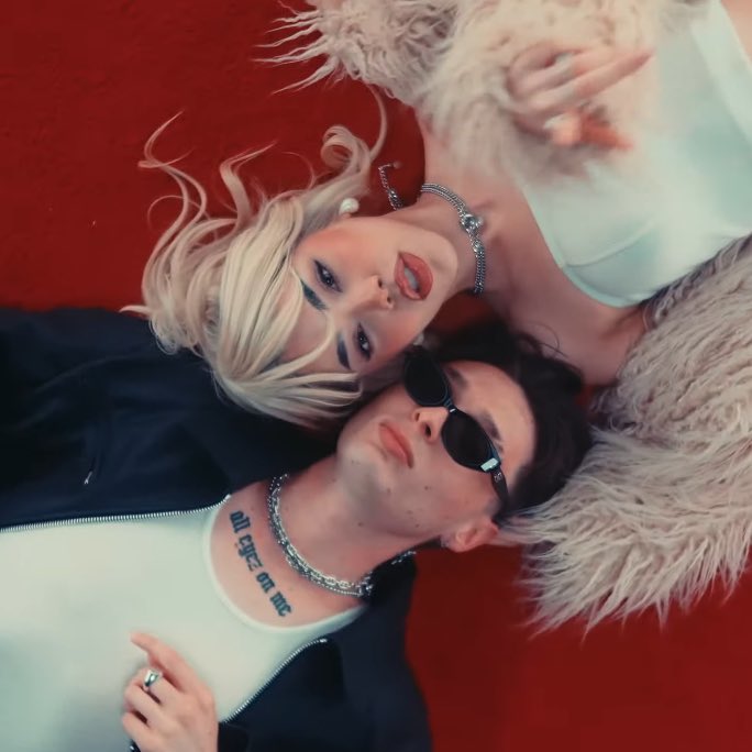 KeniaOsSitio's tweet photo. “TOMMY &amp; PAMELA” de Peso Pluma &amp; Kenia OS, recibió 1,635,135 MILLONES de views en sus primeras 24 horas en YouTube. Es uno de los mayores debuts este año por una artista mexicana en la plataforma. https://t.co/bXhINAU5DD