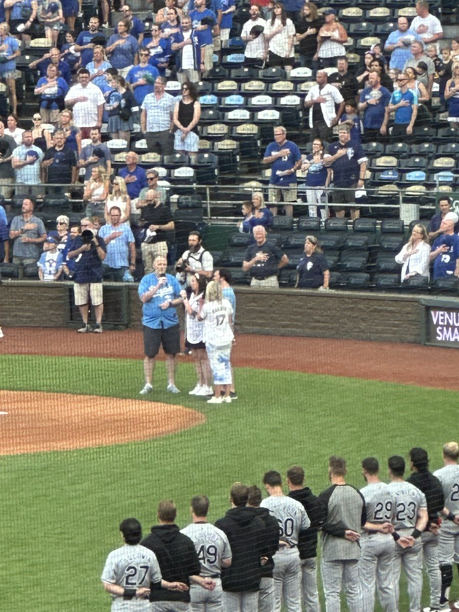 LIBERTYSCHOOLS's tweet photo. Low quality photos but high quality LPS music teachers singing the National Anthem for Teacher’s Night at The K! 💙⚾️ #ShareTheGoodLPS https://t.co/rZRhAf7WIB