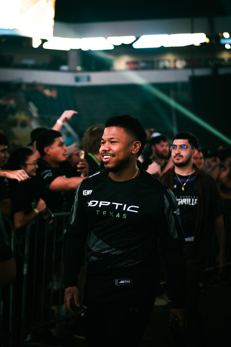 OpTic's tweet photo. https://t.co/bgYdeGLp89