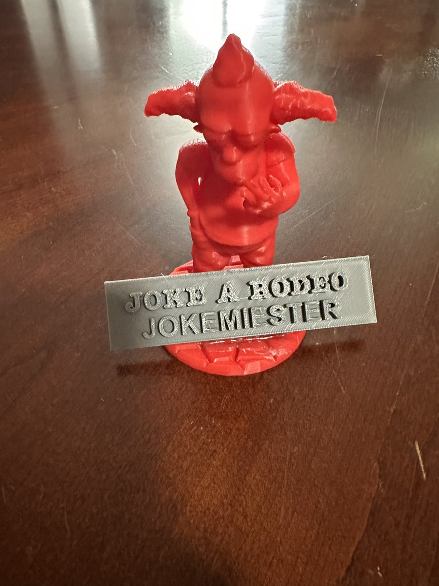 The new jokemiester statue