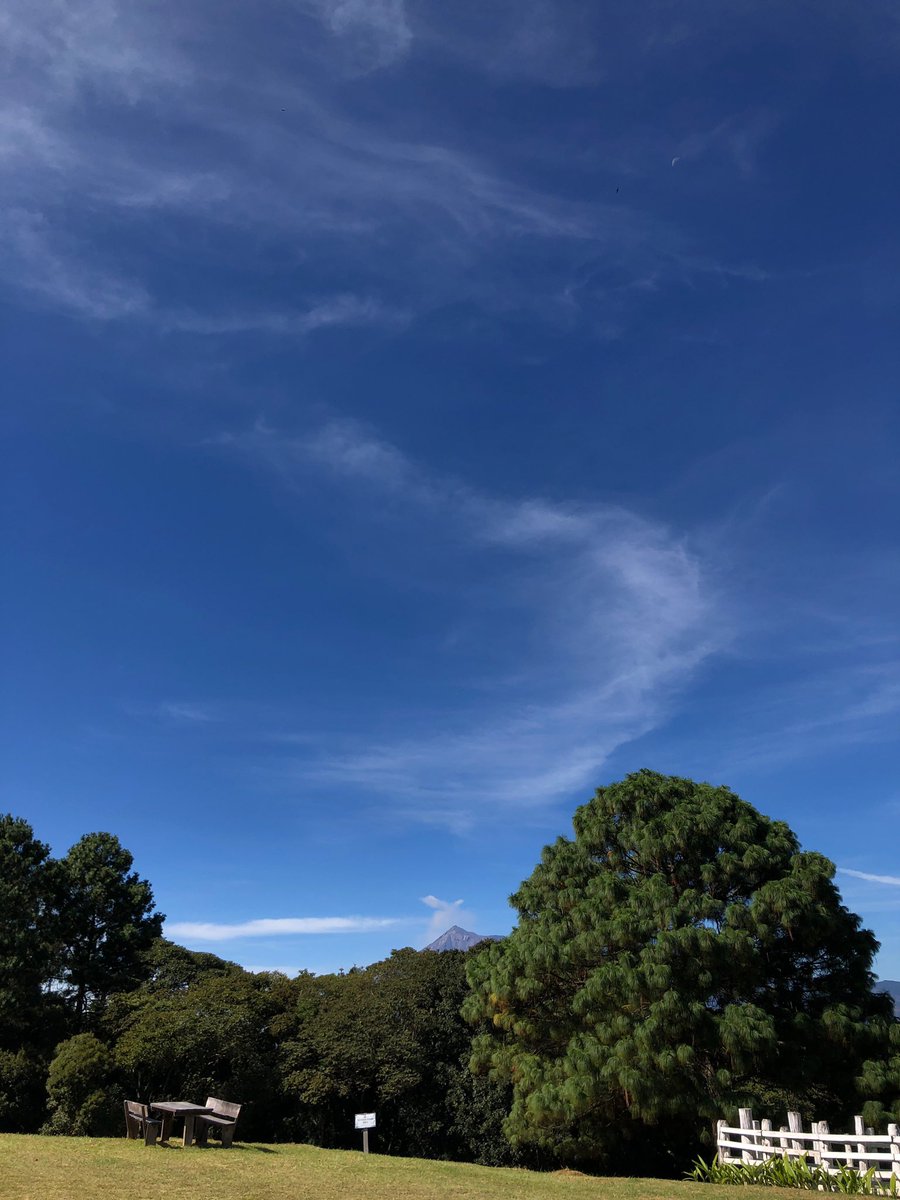 delaterminal's tweet photo. Mi pantalla azul... https://t.co/LZwXgI8WK8