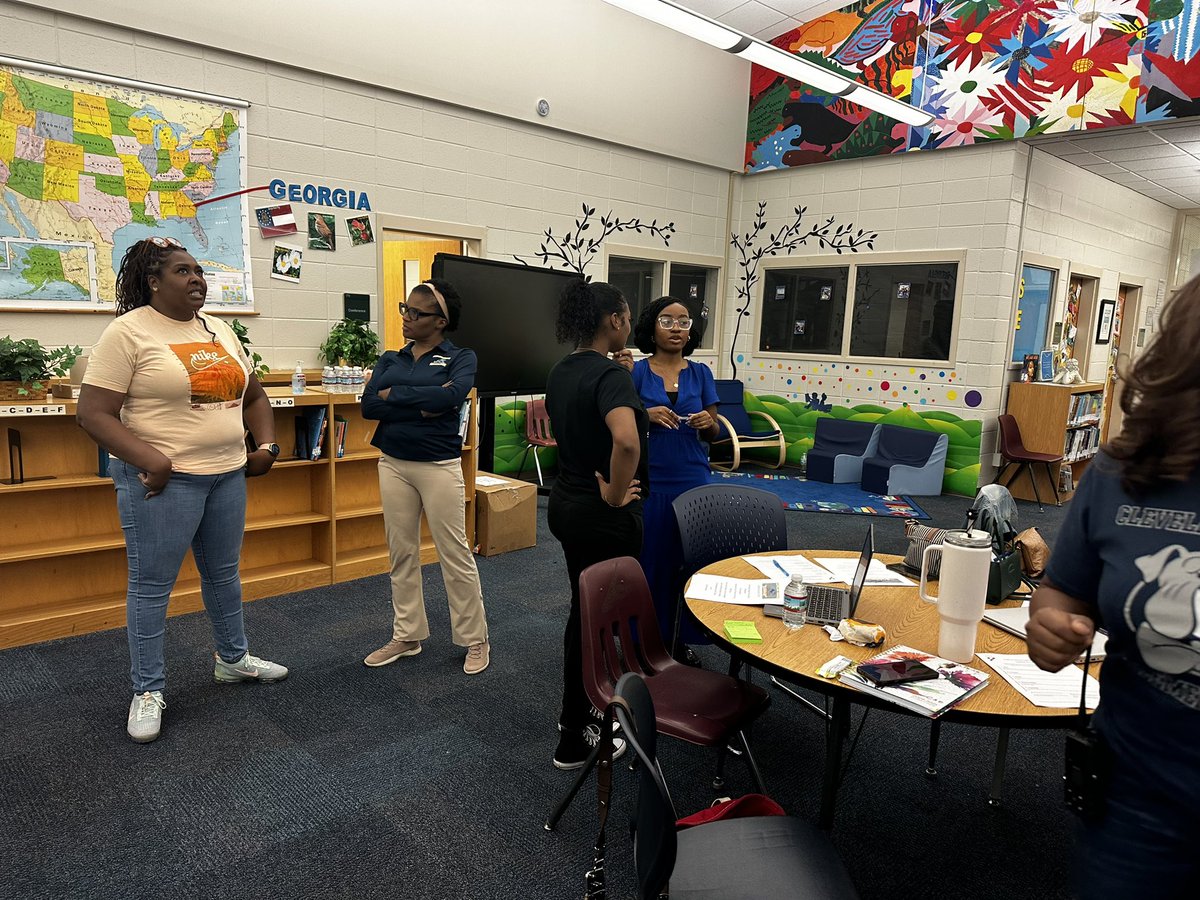 TheCAEPrincipal's tweet photo. We had an amazing time at our Leadership retreat. We worked on setting the vision for the school year. @APSClevelandES @AP_KBall https://t.co/ZO8vL91kcG