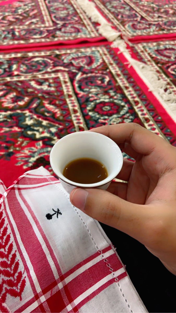 MohammedJ24's tweet photo. ياسلام الله على الديره اللي من لفاه 
لا تمشى في رحابه غدى صدره رحيب https://t.co/ahvZs92NA9