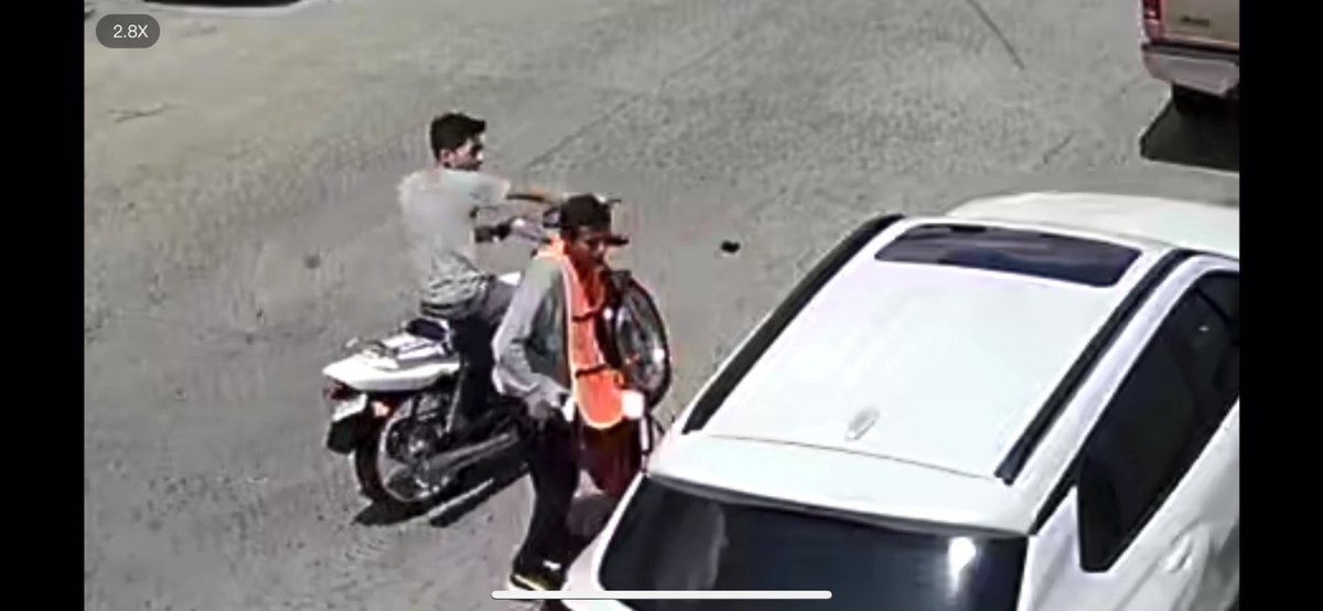 flugoa's tweet photo. Ratas  de autopartes @Trafico_ZMG @PoliciaGDL @GobiernoJalisco @GuadalajaraGob https://t.co/KIQlEzf6N8