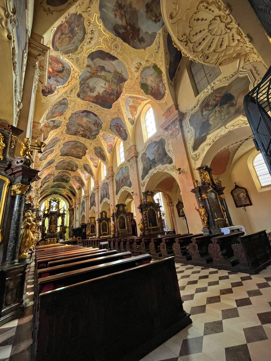 basvandervoort's tweet photo. Kerken in Praag.
🇨🇿⛪️
#Prague #Pragu #Praha https://t.co/g5wMOGYibr