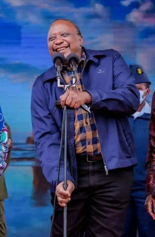 Preachermoses's tweet photo. @RobertAlai Mugathe Himself…. https://t.co/ztbuLzrRlU