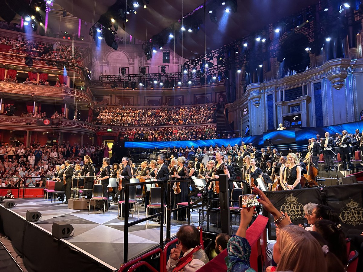 Sam Hoare tweet media