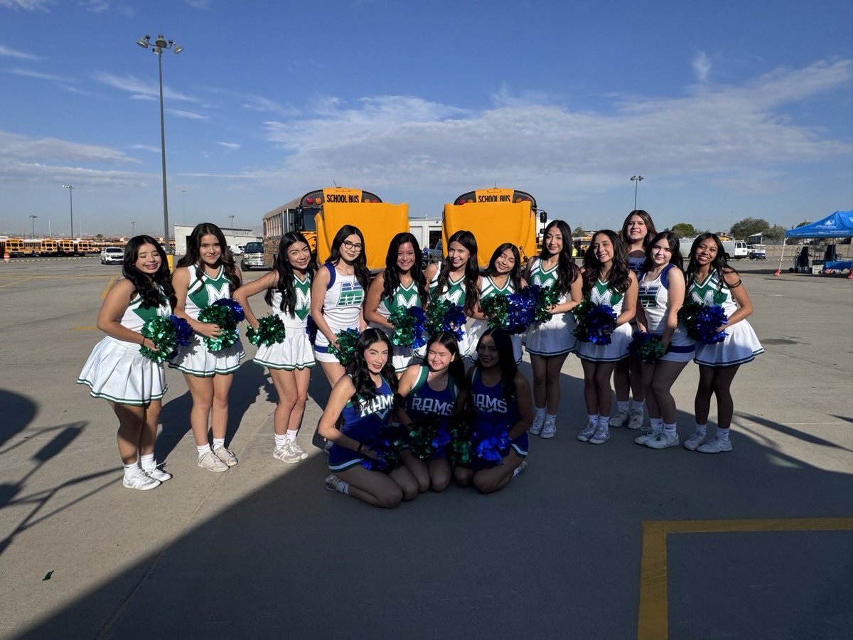 MontwoodHSCheer's tweet photo. We had a great time this morning at the district service center for the new busses ribbon cutting ceremony! 💙💚 https://t.co/VuJ43hkbpe