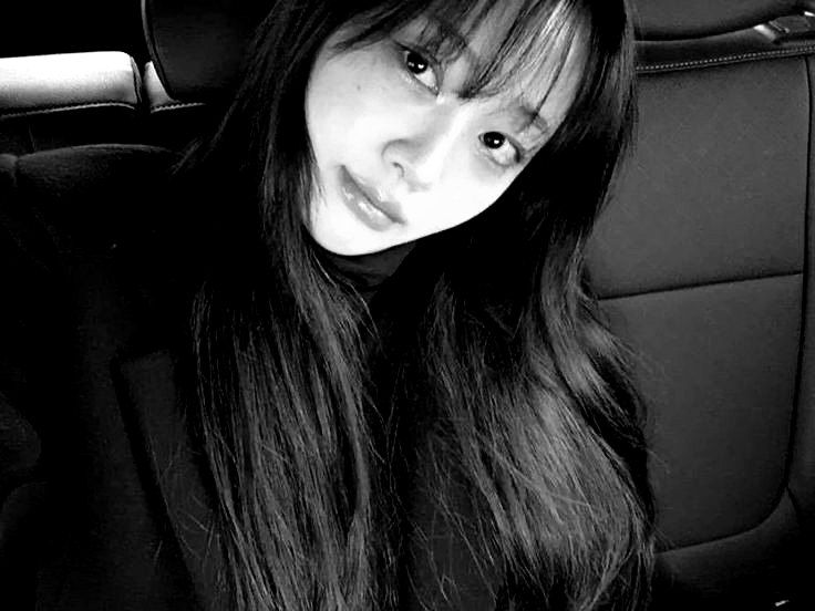 (. ℛ . ✶ tweet media