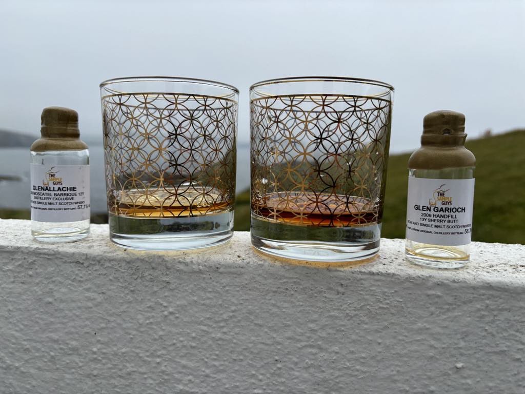 1_womans_whisky's tweet photo. His and hers #fridaynight drams courtesy of The Sample Guys. Glengarioch 13yo Sherry butt handfill for the Hubby and Glenallachie 12yo Moscatel Barrique for me. Cheers!
#fridaynightdrams #tumblerclub https://t.co/gqLe6um3im