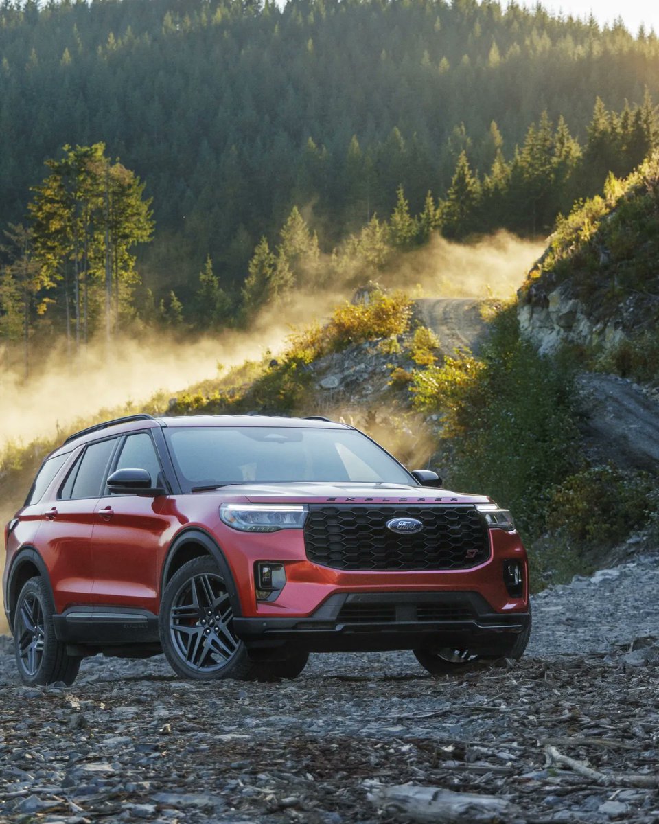 Loved getting to share in on some of the #FordExplorer fun happening in #Michigan today through an authorized video call with #FordInfluencer <a href="/danetrainrunner/">Dana Davidson</a> ! 🤳 Can't wait until next week to hear all about the team's adventures! 🥳

#WeAreFord  #fordinterns