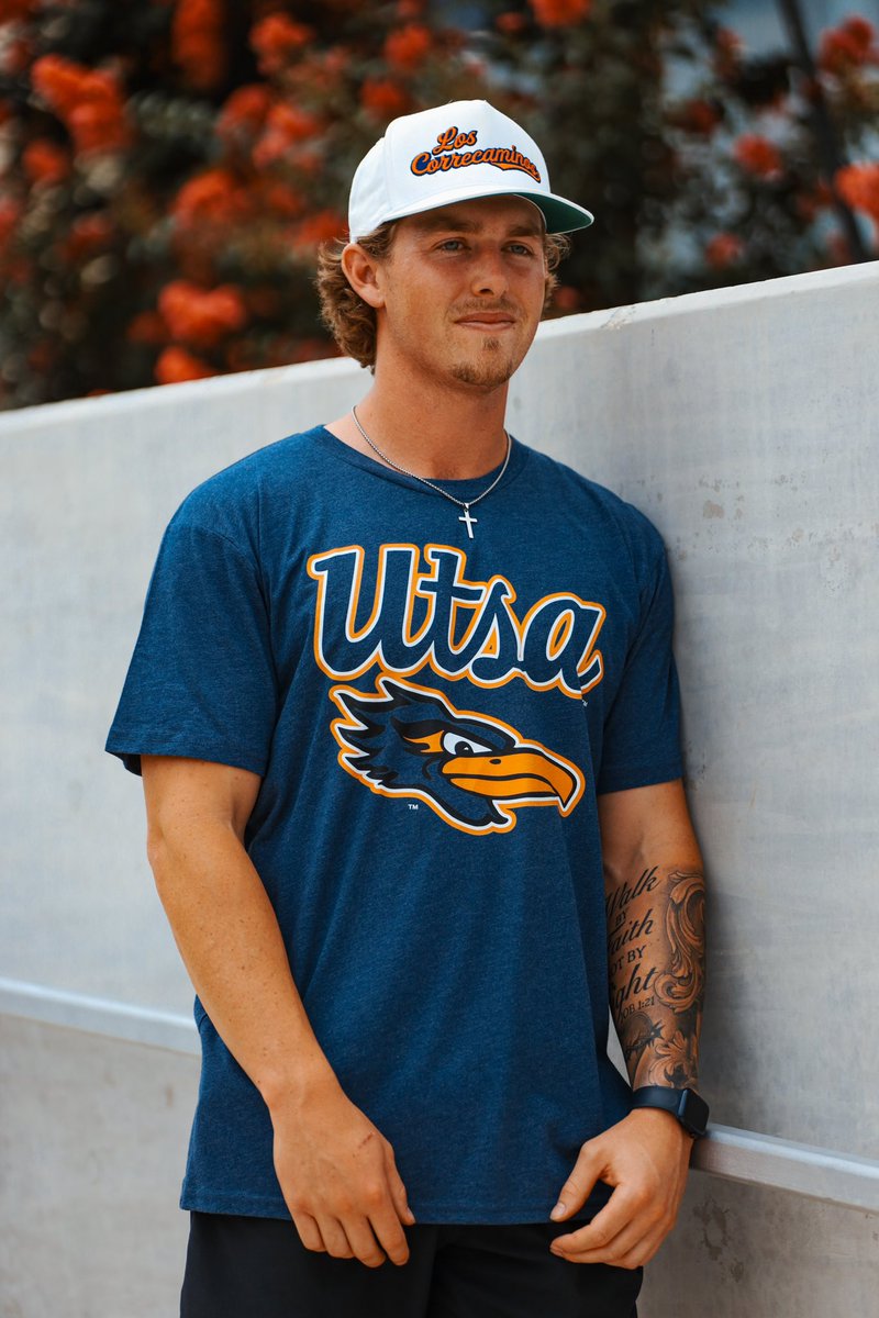 Don't miss your chance to gear up like Mason‼️

UTSA x @homefieldapparel is officially on sale. 

#BirdsUp 🤙 | #LetsGo210