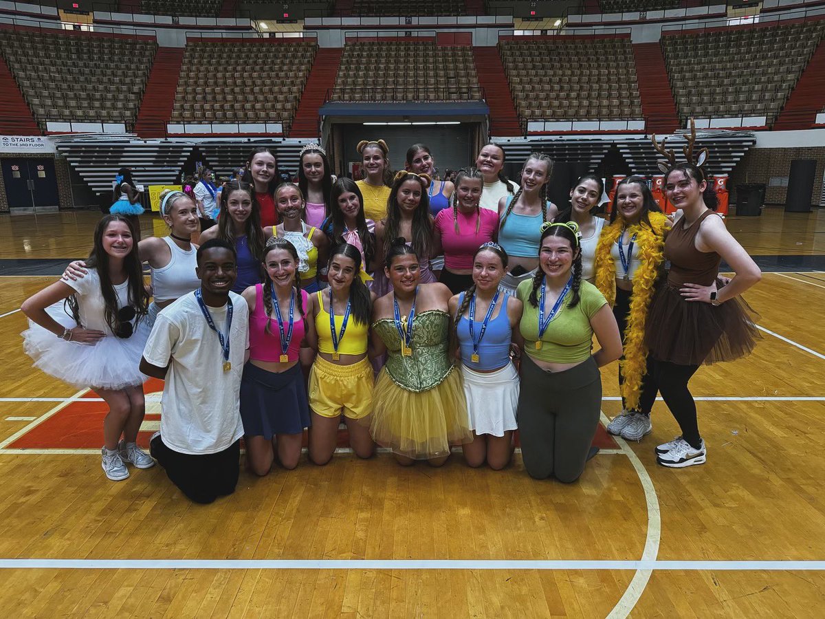Dance_WFHS's tweet photo. ✨Super Delayed Camp Recap✨ There’s so much to say about camp, but to sum it all up we are SO PROUD! We walked away with 39 Superior Ribbons, the Leadership Award, a Superior Trophy, and Spirt Sticks Galore. In addition to those awards, we had 8 ALL AMERICAN DANCERS! #westdance https://t.co/iaItwotaBc