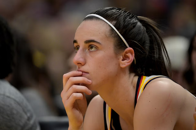 CClarkReport's tweet image. Caitlin Clark in July:
20.3 PPG
12.5 APG (most in a month in league history)
6.3 RPG
43.2% FG

No player of the month
#WNBA