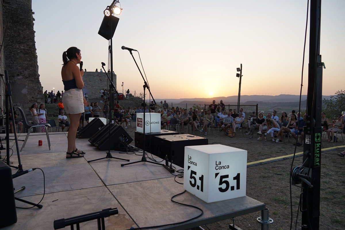 LaConca51's tweet photo. 😄 El riure com la millor medicina amb els monòlegs de @oyesherman, Indicatiu, Marial Lyiona i Godai Garcia. Gràcies per aquesta estona👏 

#Nit51 https://t.co/76fkTcUg8L