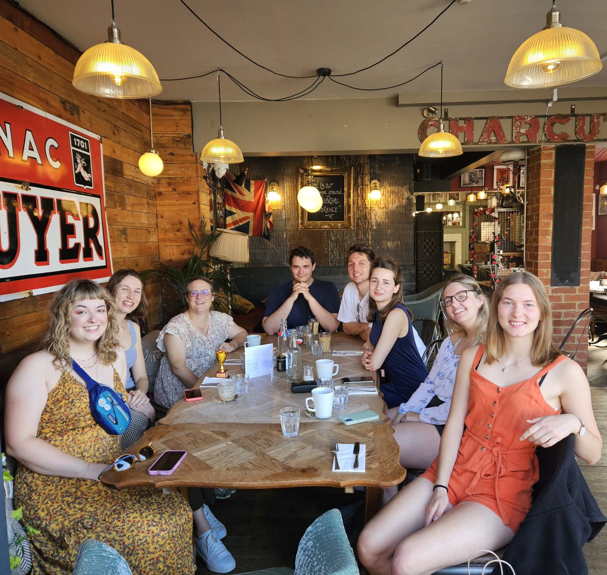 We went for breakfast today to say happy birthday to Anne! We wish you an exciting and memorable year. 
Also, we're saying bye to our visiting student Katharina today. All the best for the future, and hope to see you again soon!