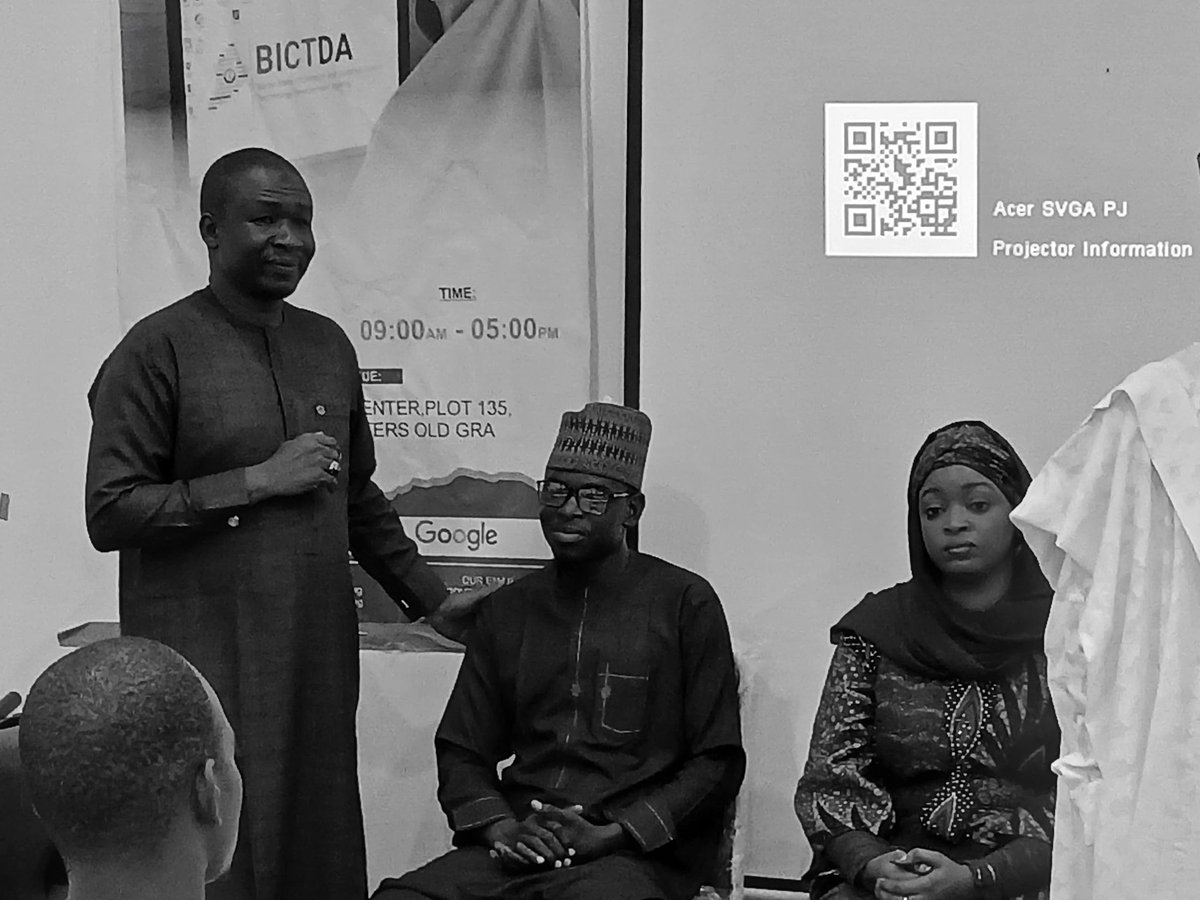 BICTDA_Borno's tweet photo. Photos: Final day at the Digital Skills Training Workshop on Internship and Apprenticeship programme, organized by Borno Information and Communication Technology Development Agency (@BICTDA_Borno) in partnership with Google, and Mind the Gap.
#Bictda #Borno #Mindthe_Gap #Google https://t.co/uWRmhkn3LW