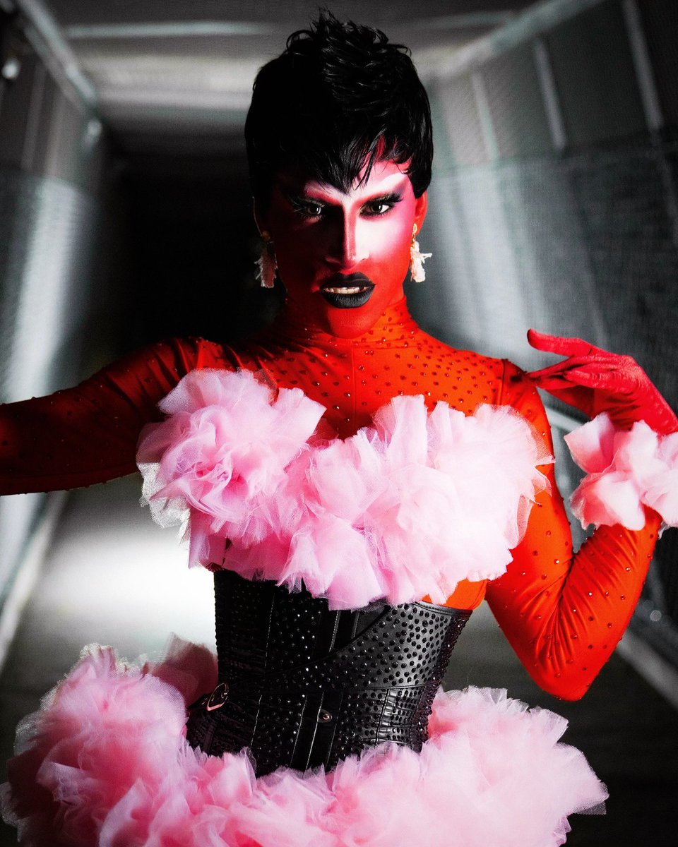 drolopezfierce's tweet photo. HIM? nah this is THEM 💗🖤♥️ 

look by me ⭐️ https://t.co/l18DXYlpx1