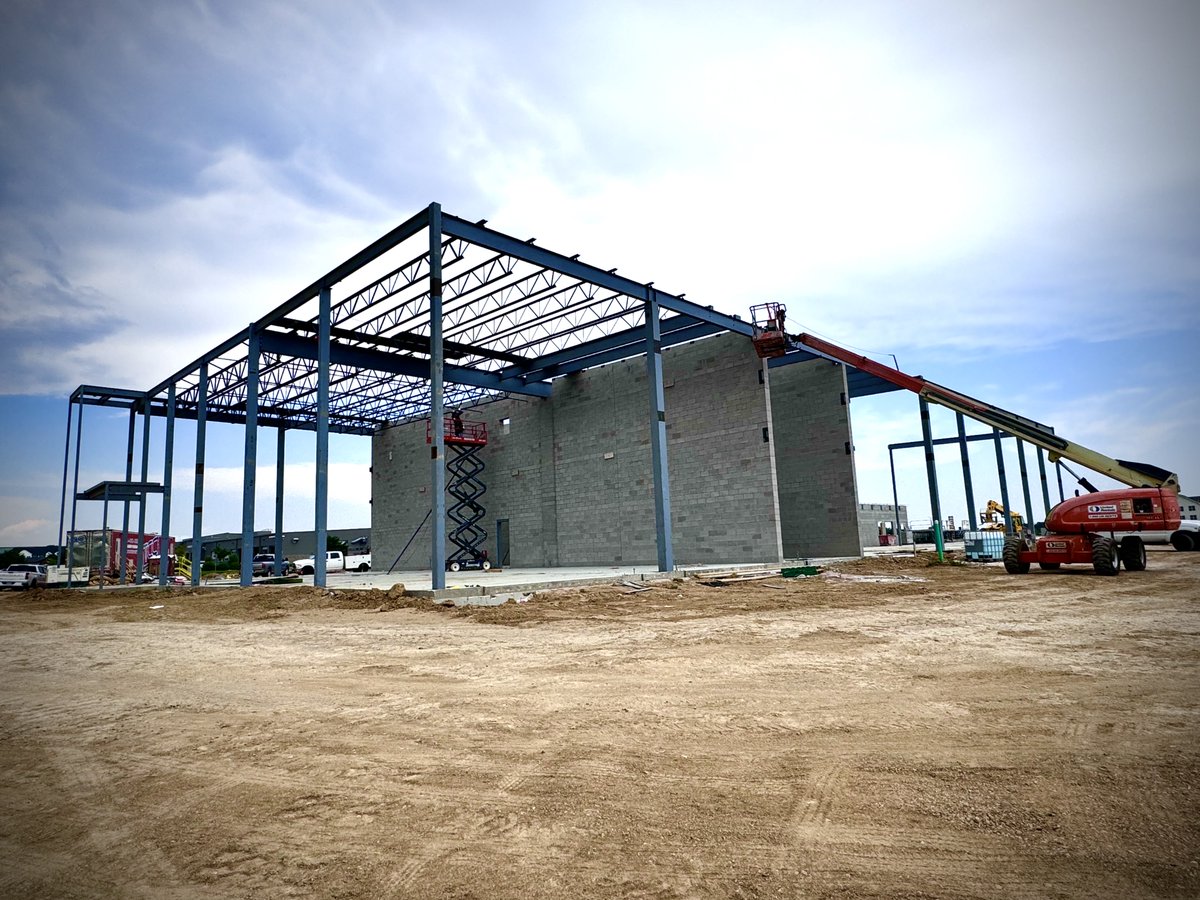 LoveFordLincoln's tweet image. Making some serious strides on our new Ford Pro Elite Service Center! Shout out to TCC construction for their great work on this project!

#ford #fordservice #fordproelite #fordfamily #loveland #lovelandcolorado #loveland