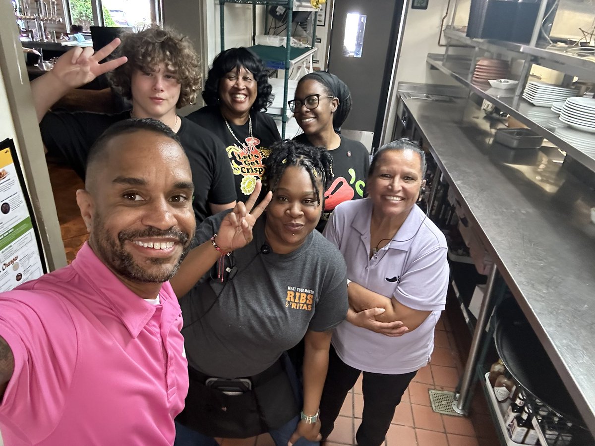 Lyn Jones (@lynaj4) on Twitter photo Cheers to Deloris for Making Everyone Feel Special and welcoming our guests with a smile, sense of humor and Chilihead Hospitality!! 🌶️ <a href="/train3rgirl/">Kimberly Harding</a> <a href="/Kim_Mohr1/">Kim Mohr</a> <a href="/NicholasBPaxton/">Nicholas Paxton</a> <a href="/dougcomings/">doug comings</a> Cheers to Deloris for Making Everyone Feel Special and welcoming our guests with a smile, sense of humor and Chilihead Hospitality!! 🌶️ <a href="/train3rgirl/">Kimberly Harding</a> <a href="/Kim_Mohr1/">Kim Mohr</a> <a href="/NicholasBPaxton/">Nicholas Paxton</a> <a href="/dougcomings/">doug comings</a>