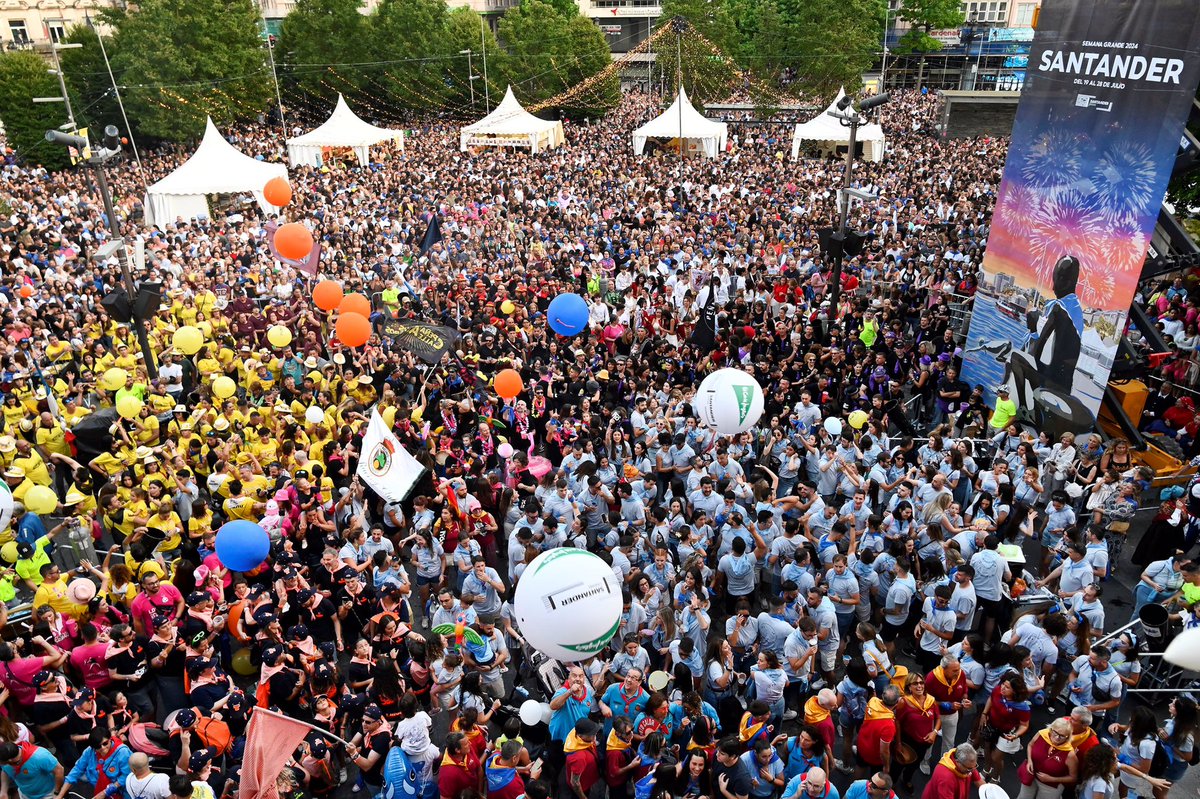 gemaigual's tweet photo. 🎉🎊#Santander ya está en fiestas‼️
Emocionada tras lanzar el chupinazo acompañada de las peñas de la ciudad
Nos esperan 1️⃣0️⃣ intensos días llenos de actividades y momentos para disfrutar
Feliz Semana Grande 2024‼️ https://t.co/z1ETE9uWyU