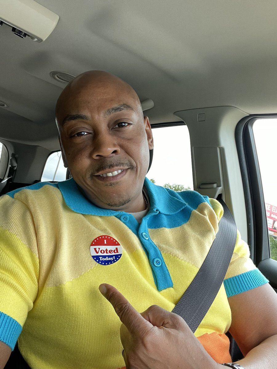 AndreDarnellSr's tweet photo. It was MLK Jr. that said “Nothing in all the world is more dangerous than sincere ignorant and conscientious stupidity”(Strength of Love 1963). Go Vote! #realmenvote #Govotetn
#earlyvoter #protectpublicschools #the2024elections https://t.co/NuibfcT42I