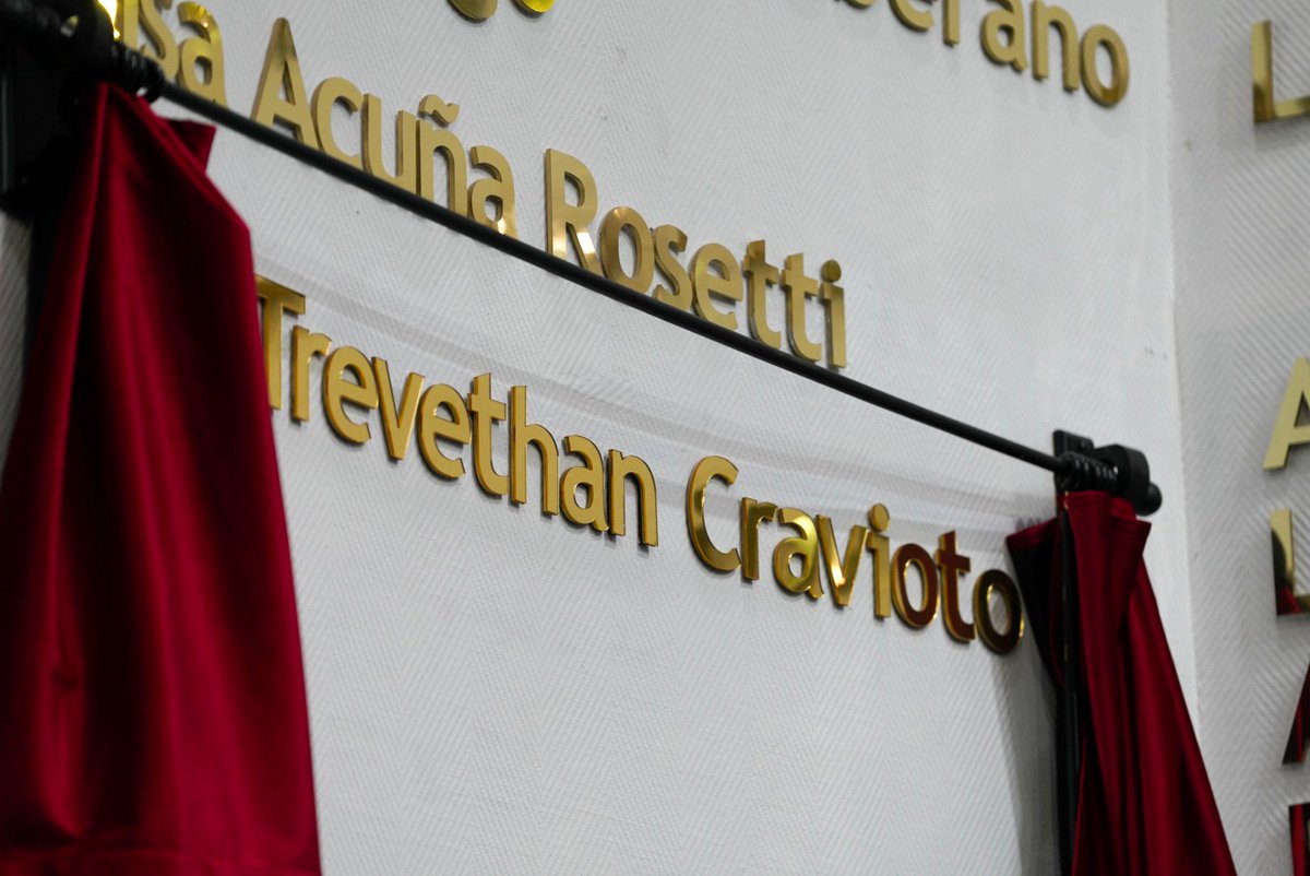 juliomenchaca_'s tweet photo. Tuve el honor de asistir al @CongresoHidalgo, para presenciar la develación de las letras de Olga Trevethan Cravioto en el Muro de Honor. https://t.co/ikT6XkXwiC