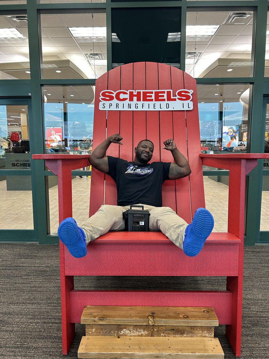 Deanwolf618's tweet image. Big dawgggg